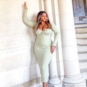 🩷 BOGO 🩷 Princess Polly Sage Green Midi Dress 8